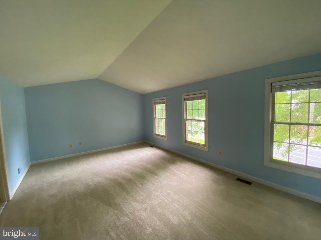 9621 Bainbridge Court - Photo 25
