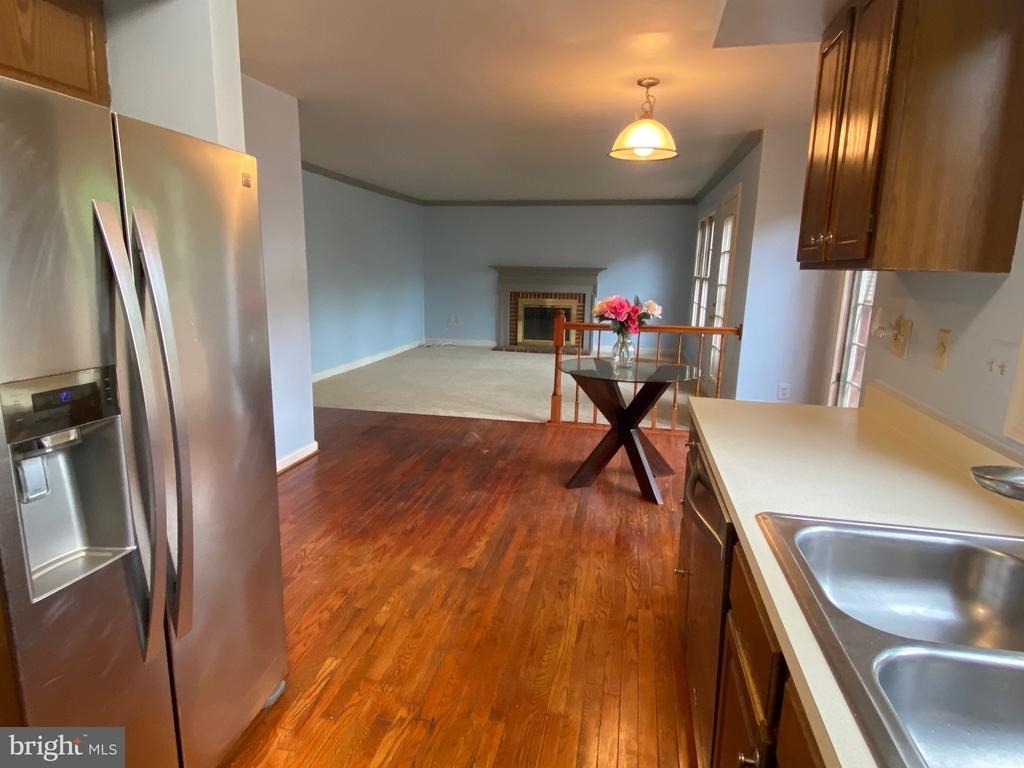 9621 Bainbridge Court - Photo 12