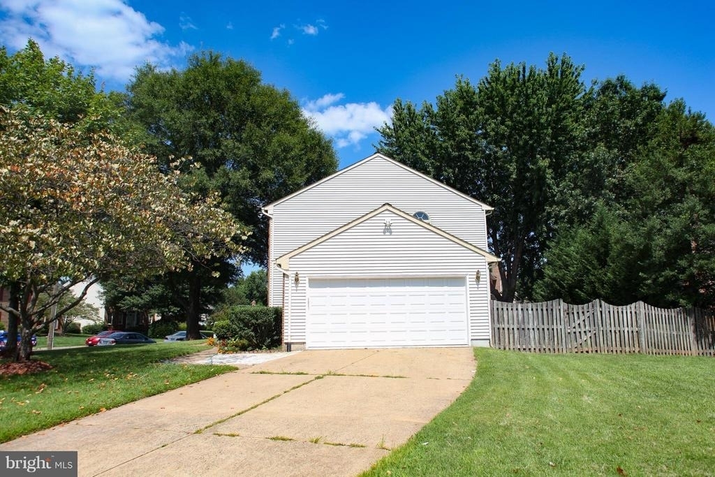 9621 Bainbridge Court - Photo 54