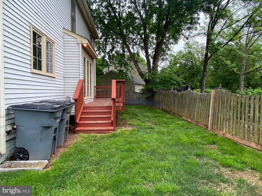 9621 Bainbridge Court - Photo 56