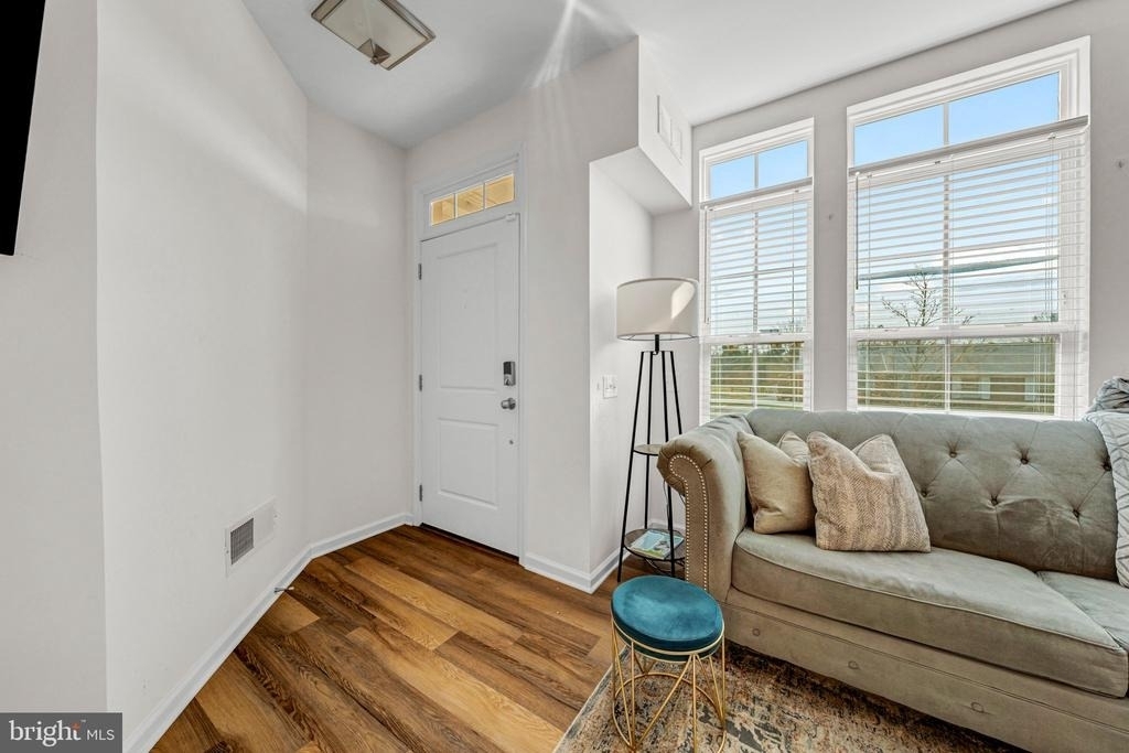 43491 Town Gate Square - Photo 4