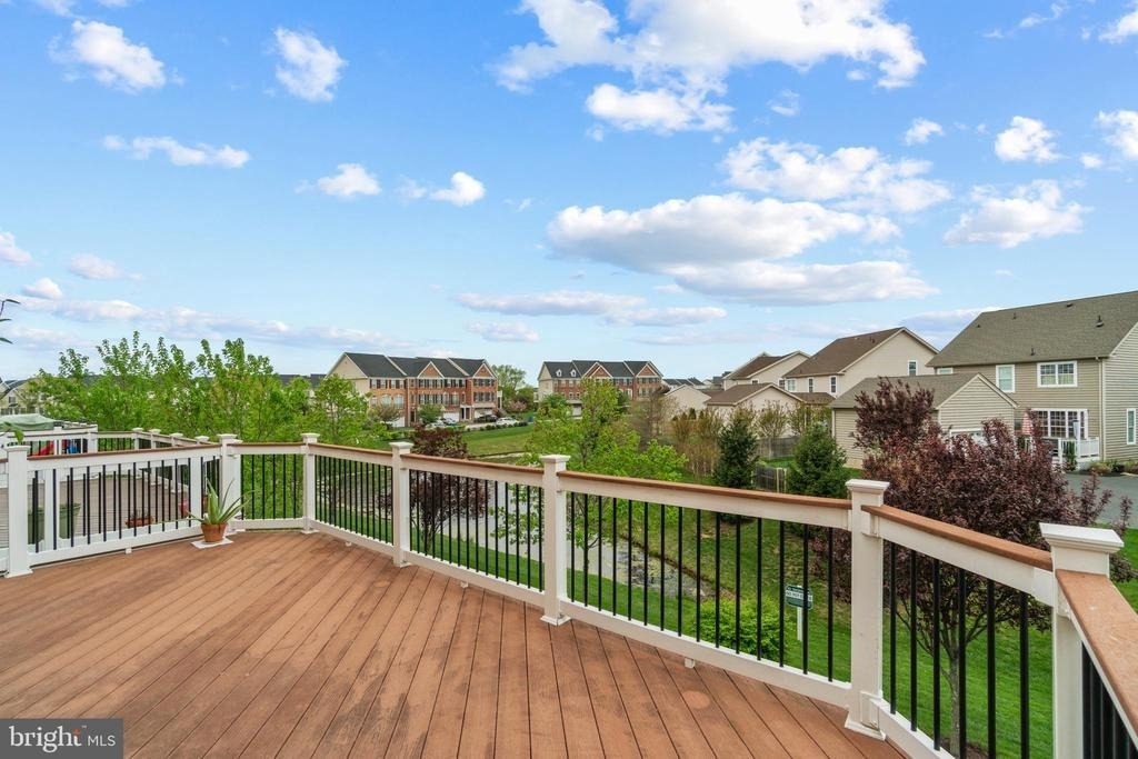 23265 Hanworth Street - Photo 9