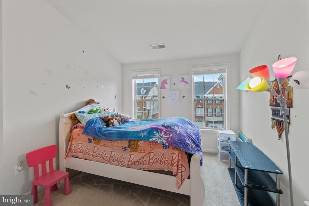 23265 Hanworth Street - Photo 16