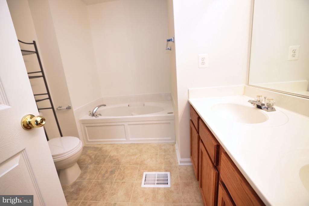 42309 Onyx Terrace - Photo 25