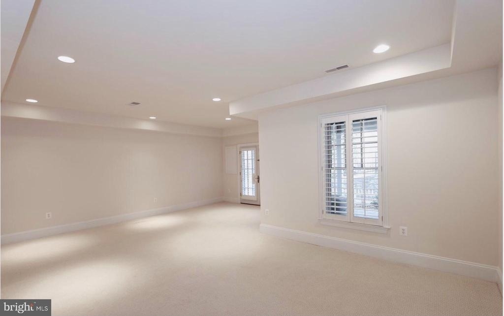 6758 Darrells Grant Place - Photo 29