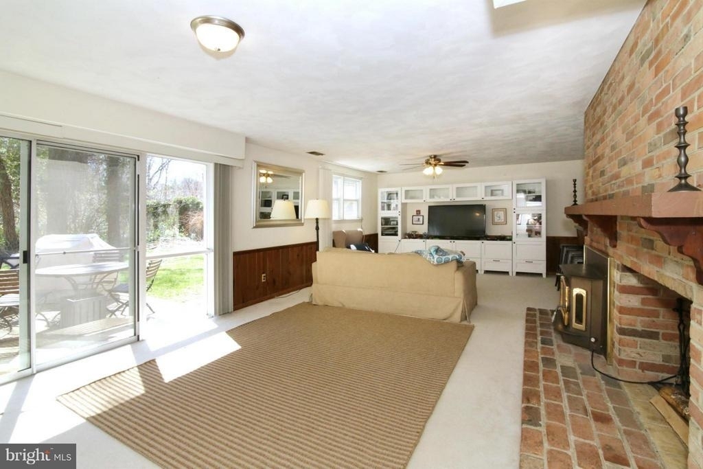8947 Colesbury Place - Photo 11