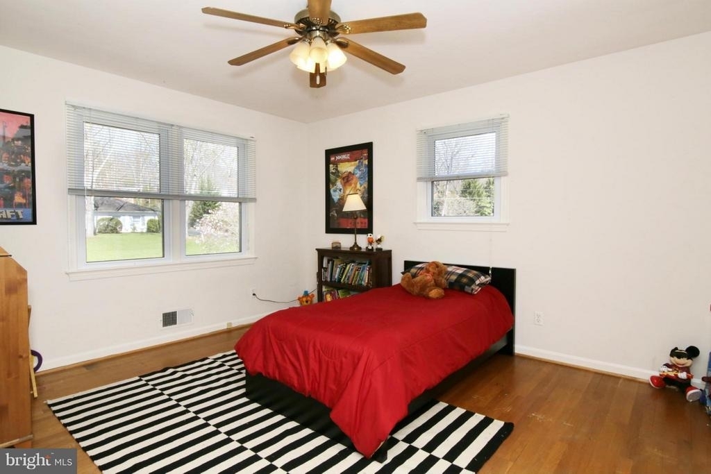8947 Colesbury Place - Photo 15
