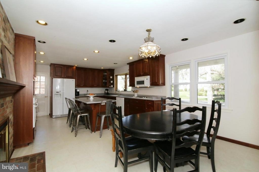 8947 Colesbury Place - Photo 9