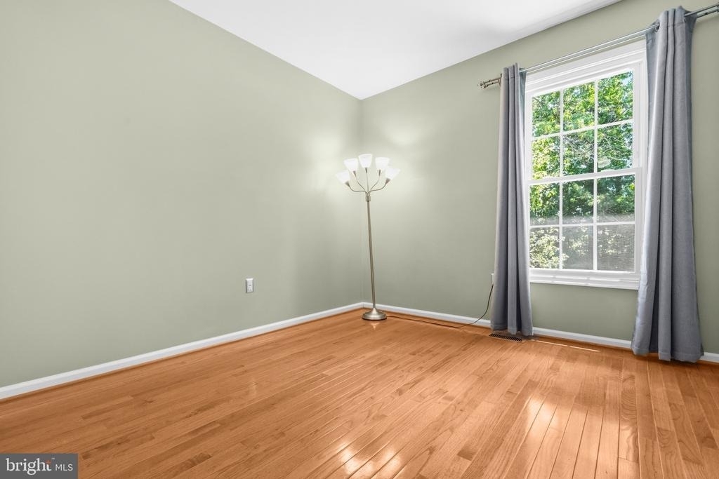 6837 Malton Court - Photo 17