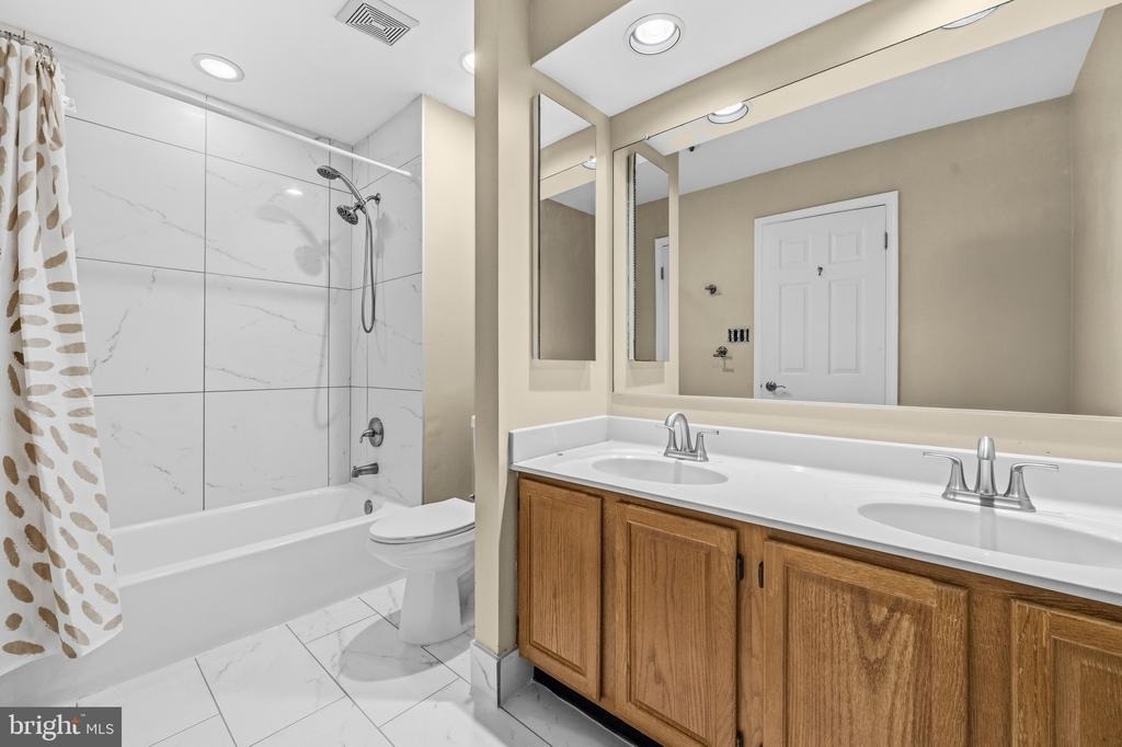 6837 Malton Court - Photo 31