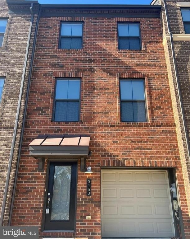 3152 Goldenwave Court - Photo 0