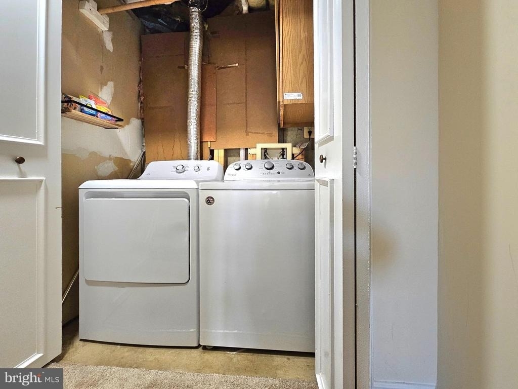 8561 Southlawn Court - Photo 19