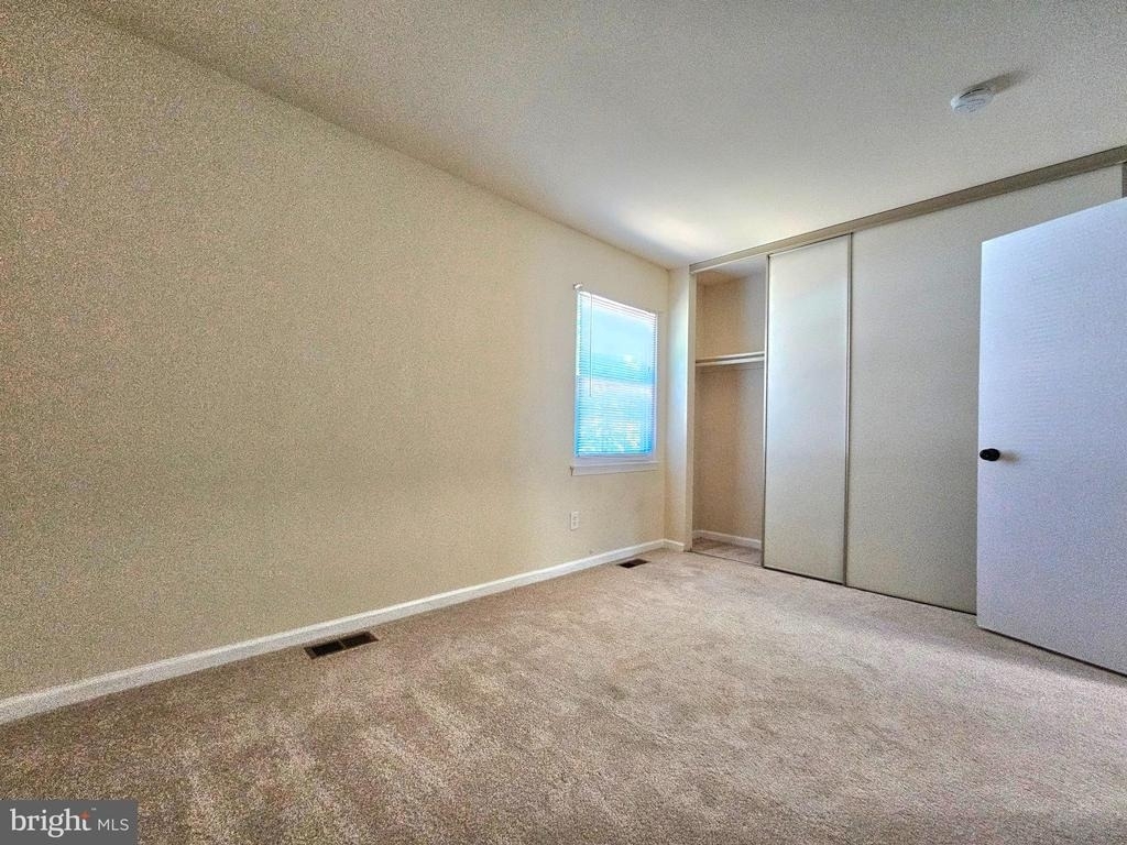 8561 Southlawn Court - Photo 15
