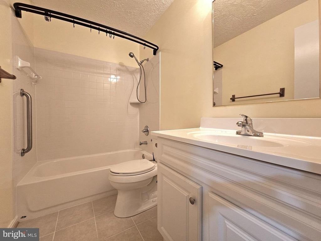 8561 Southlawn Court - Photo 18