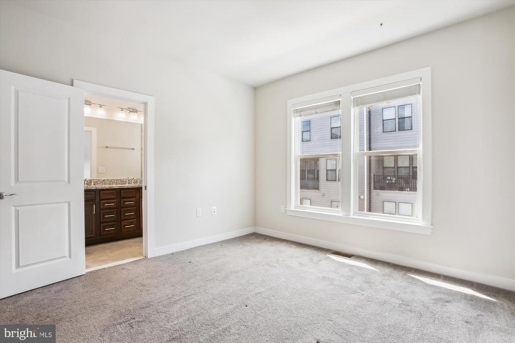 13340 Sherwood Park Lane - Photo 14