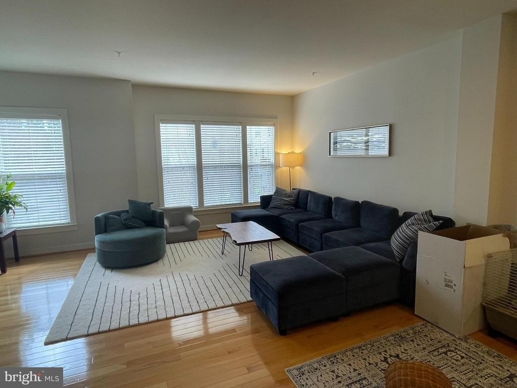 12168 Waveland Street - Photo 11