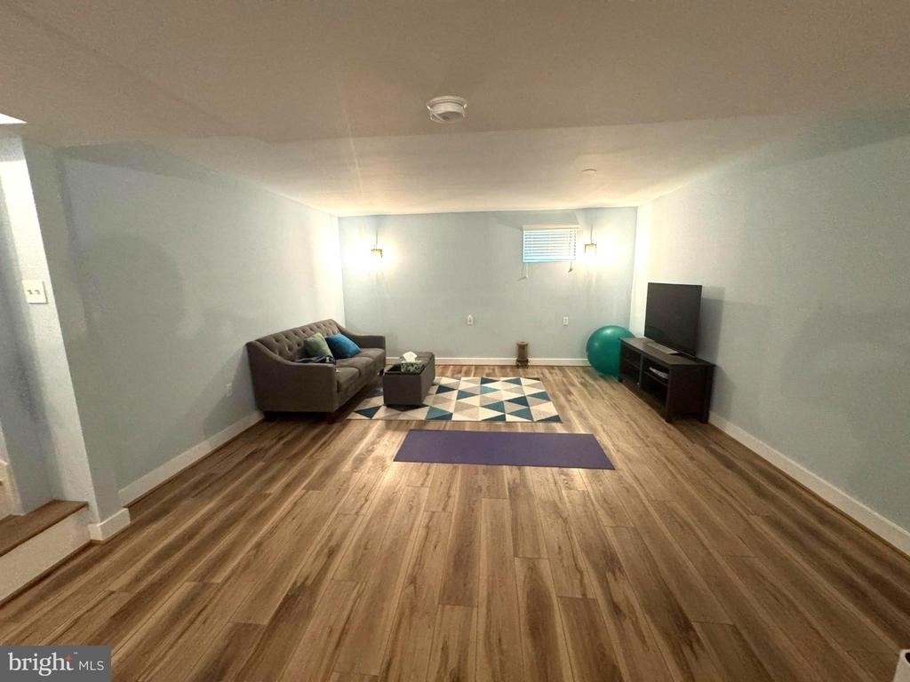 1100 Maple Avenue E - Photo 12