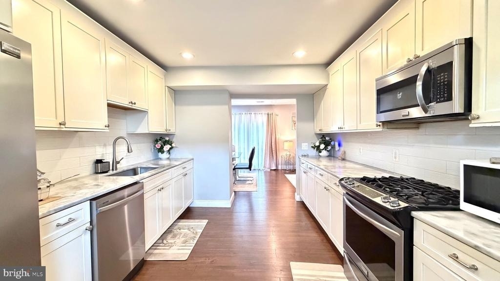 4929 Tibbitt Lane - Photo 3
