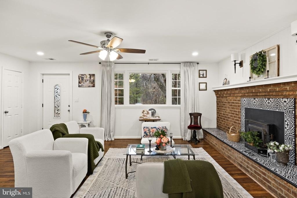 10789 Brent Town Road - Photo 15