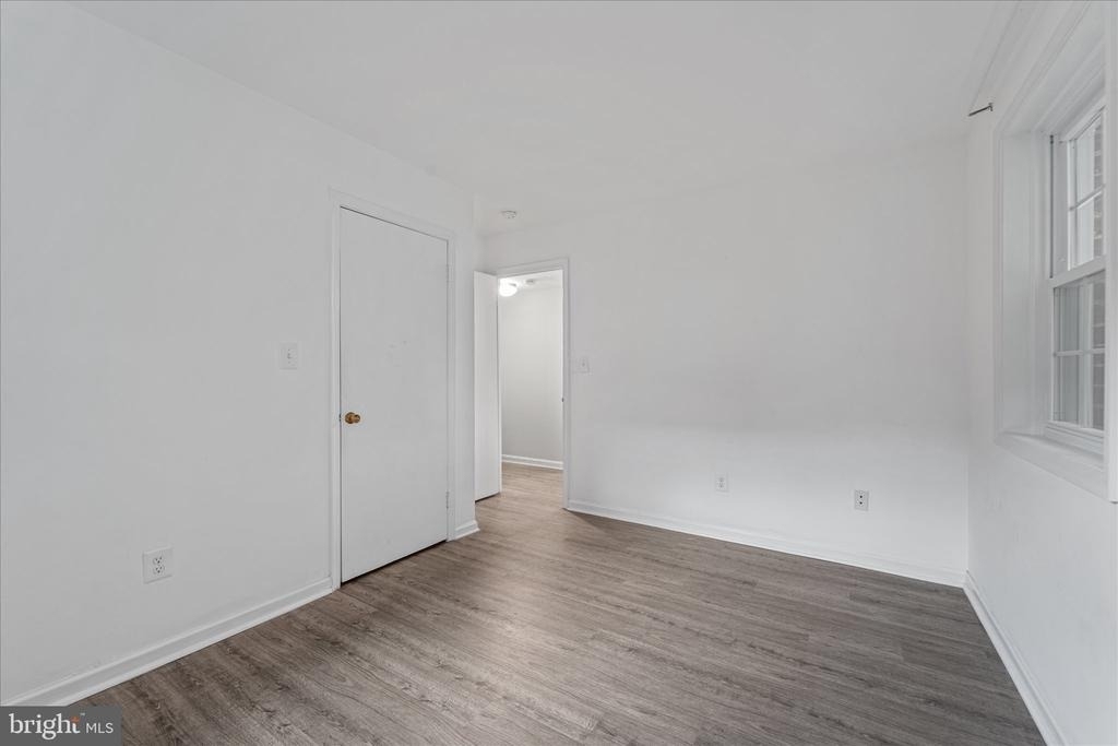 3885 Chain Bridge Road - Photo 36