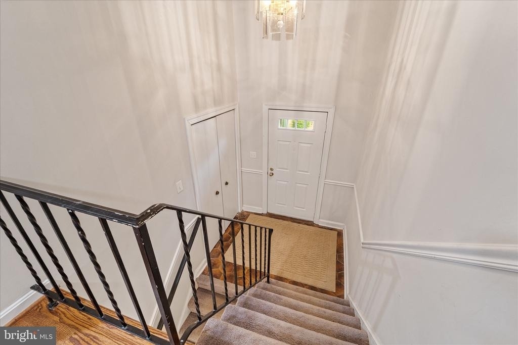 3885 Chain Bridge Road - Photo 7