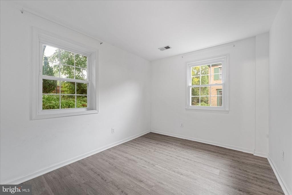3885 Chain Bridge Road - Photo 35