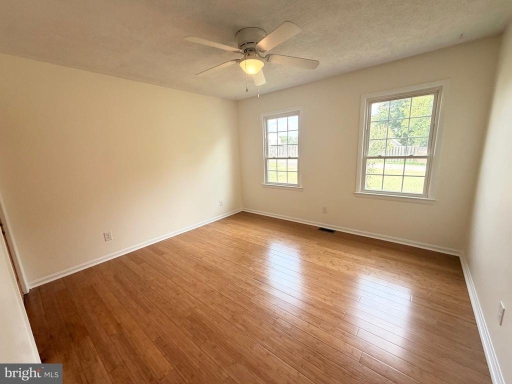 824 Summit Avenue - Photo 8