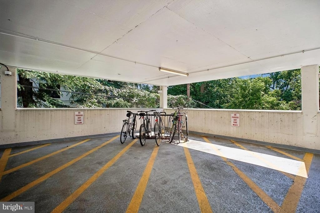 2030 N Adams Street - Photo 23