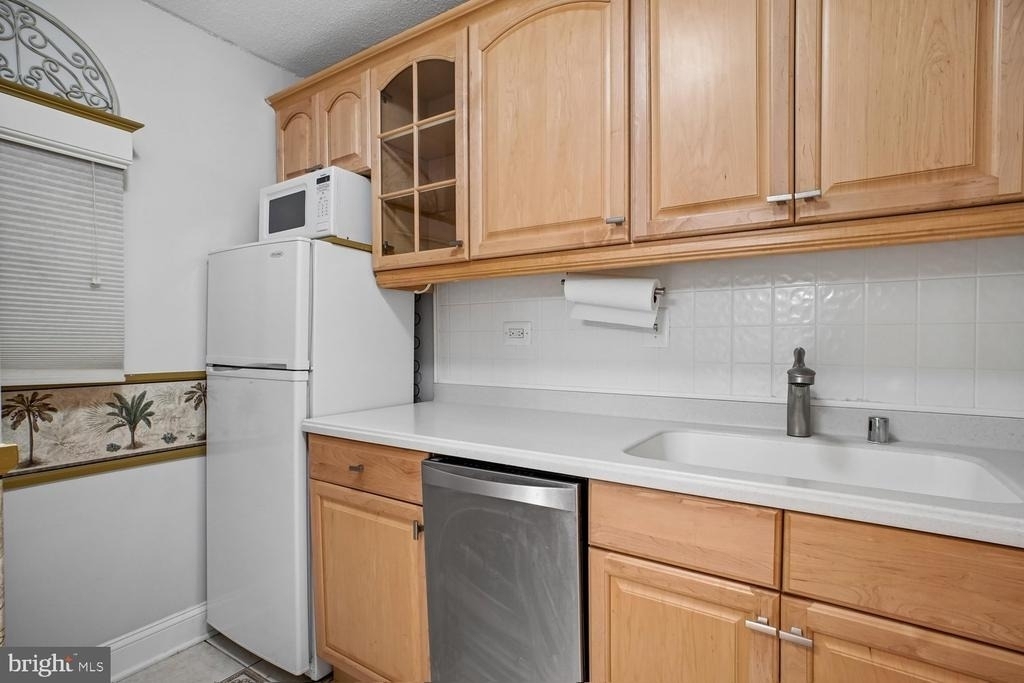 2030 N Adams Street - Photo 15