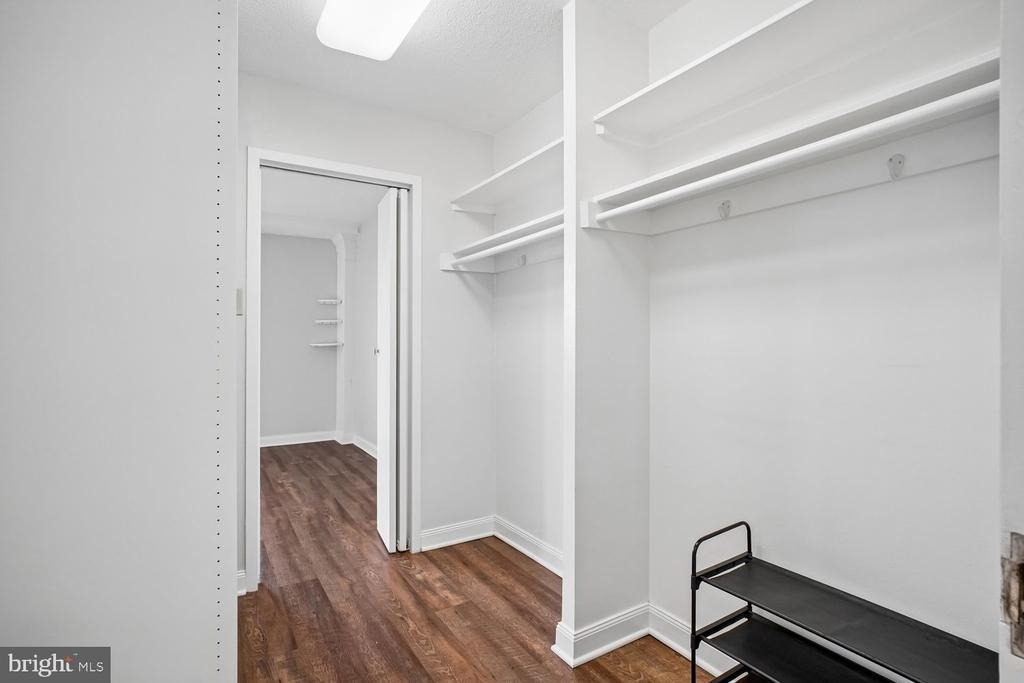 2030 N Adams Street - Photo 17