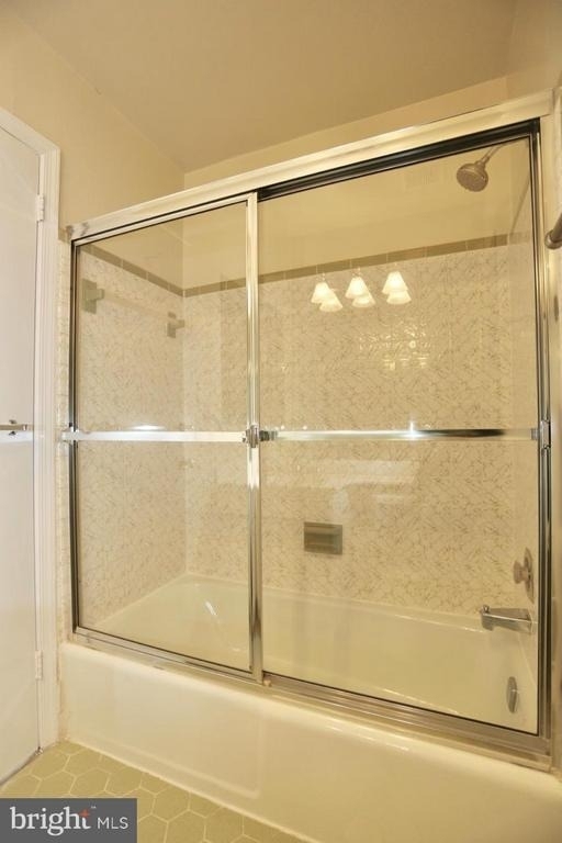 2215 N Somerset Street - Photo 14