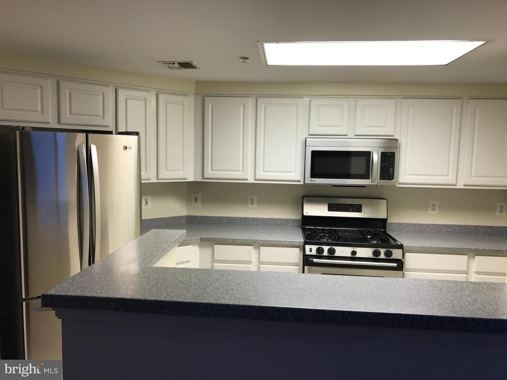 3830 9th Street N - Photo 2