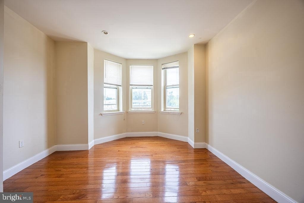 4706 Chestnut Street - Photo 4