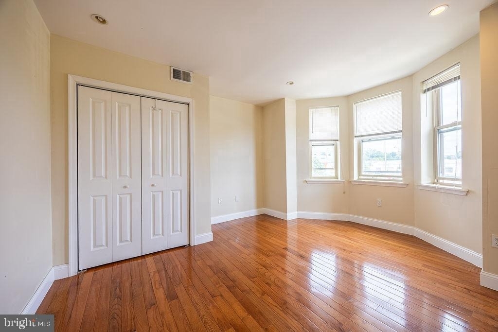 4706 Chestnut Street - Photo 3