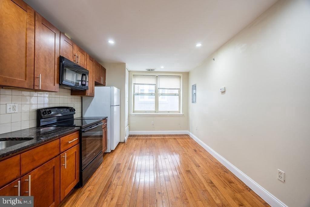 4706 Chestnut Street - Photo 2