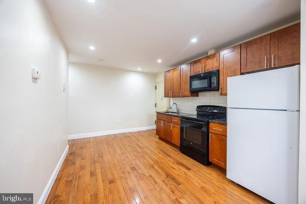 4706 Chestnut Street - Photo 1