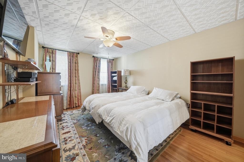 2110 S Broad Street - Photo 9