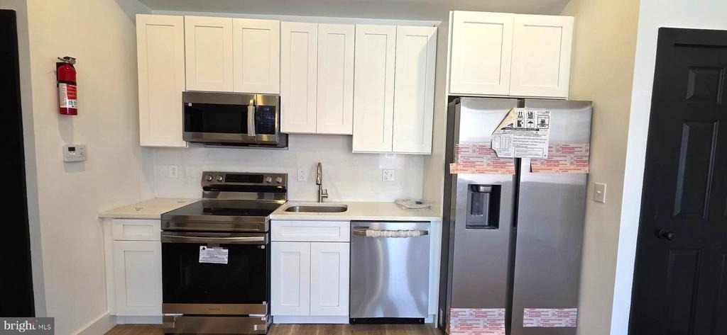 1543 N 33rd Street - Photo 5