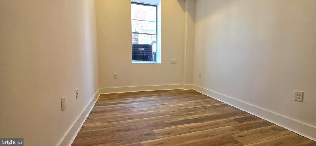1543 N 33rd Street - Photo 10