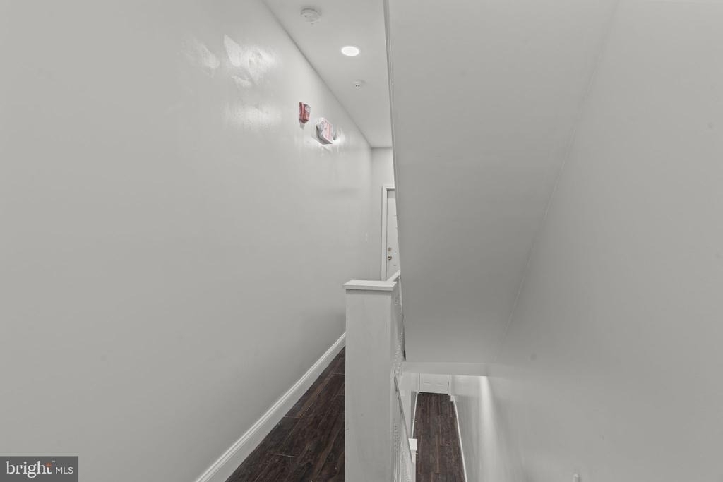 5237 Chester Avenue - Photo 13