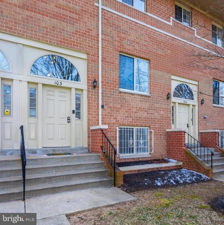 2751 Pennsylvania Avenue - Photo 3