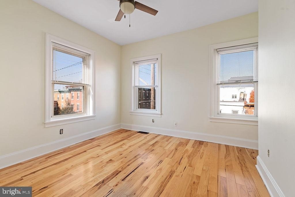2738 Poplar Street - Photo 4