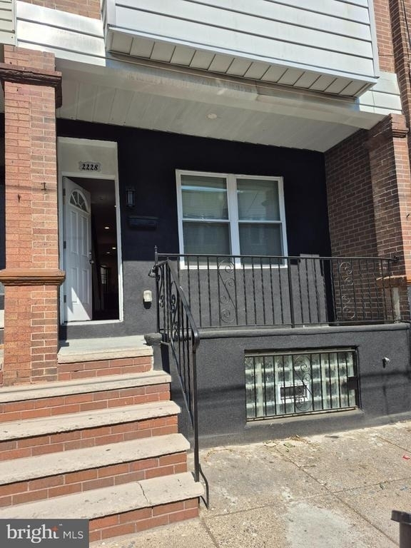 2228 S Bonsall Street - Photo 2