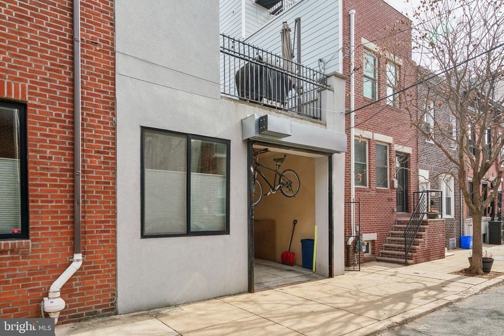 1930 Wharton Street - Photo 27