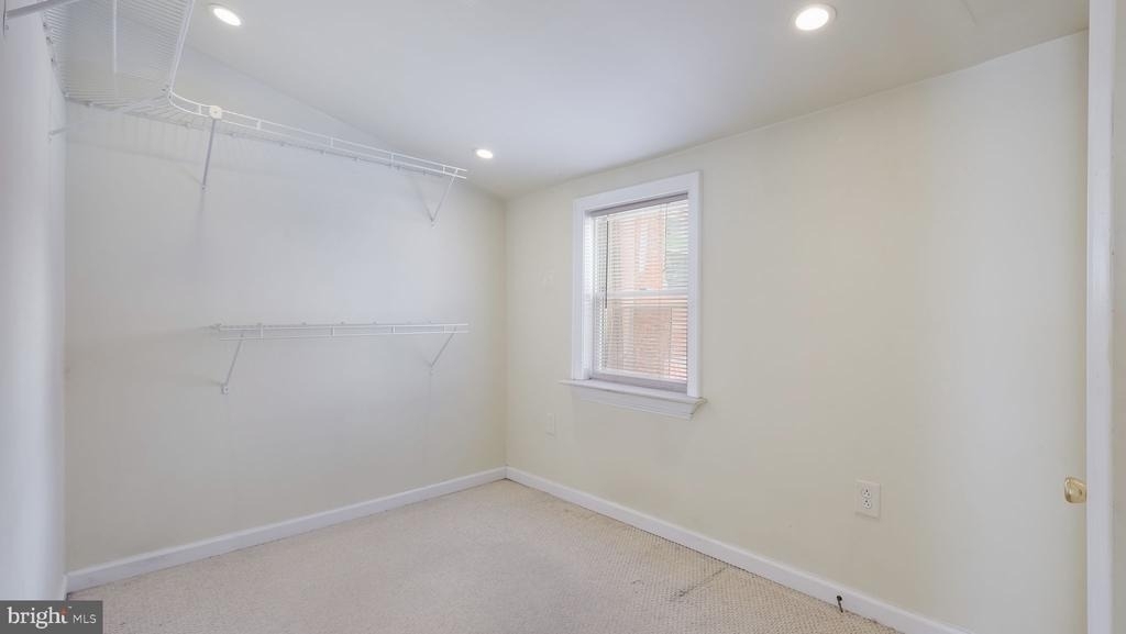 731 Carpenter Street - Photo 13