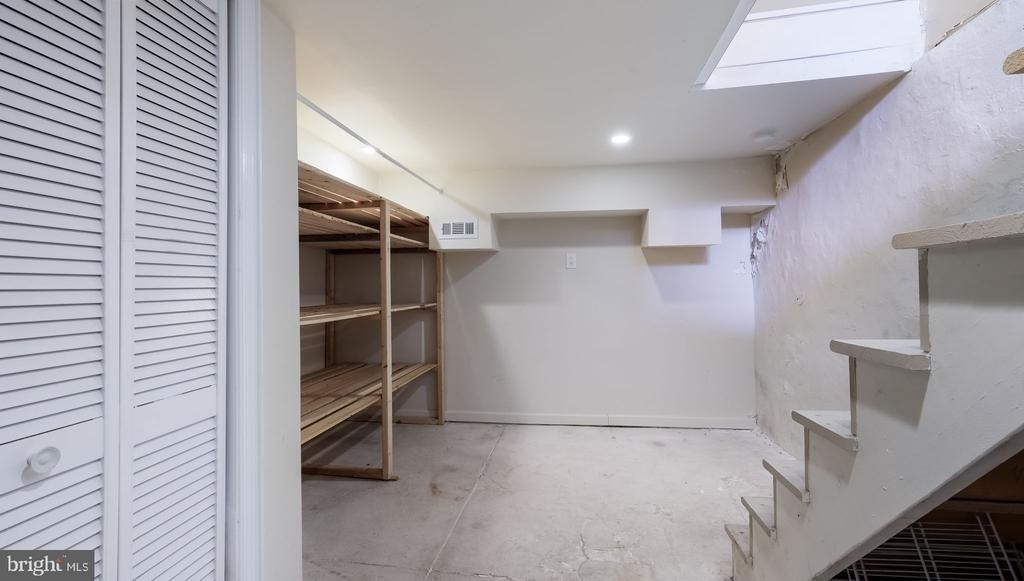 731 Carpenter Street - Photo 23