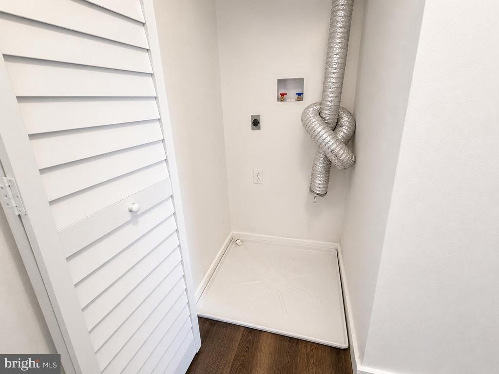5081 Defford Place - Photo 7