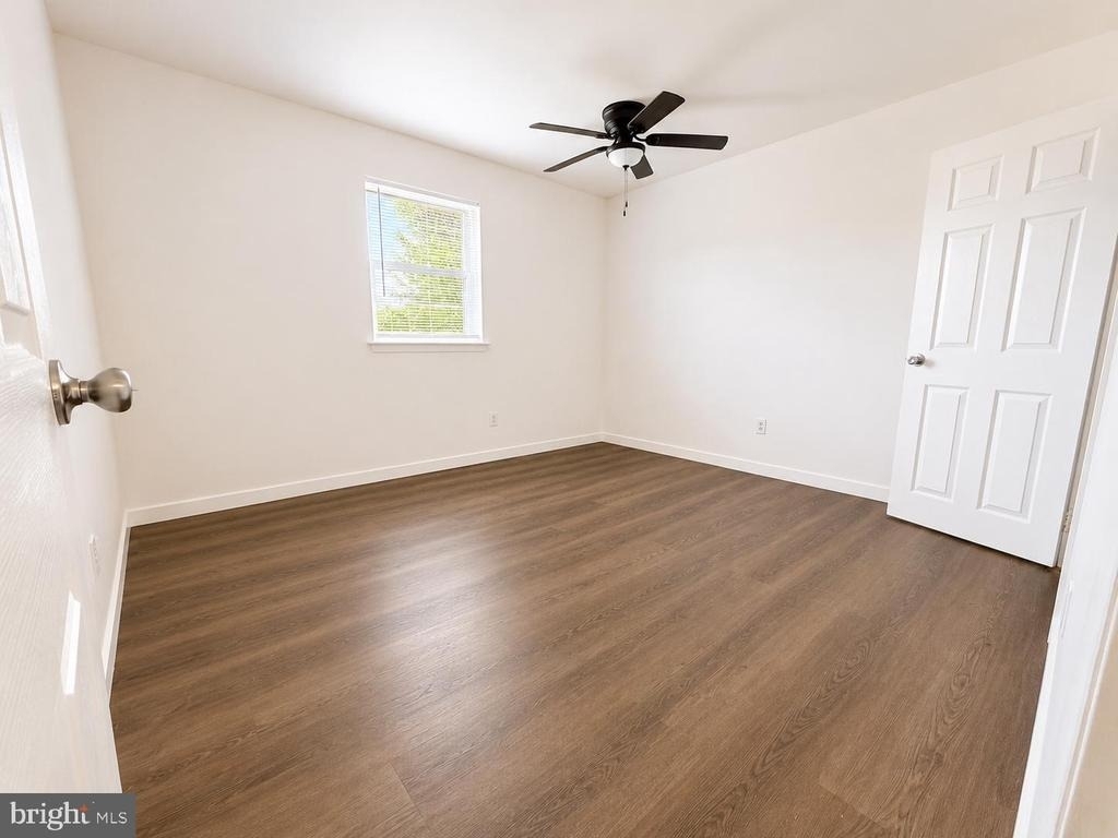 5081 Defford Place - Photo 4