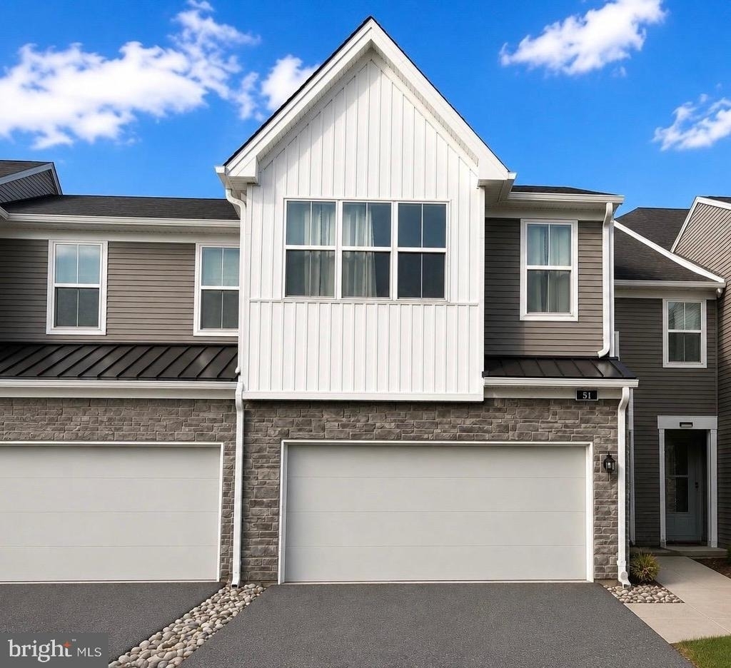 51 Sassafras Lane - Photo 0