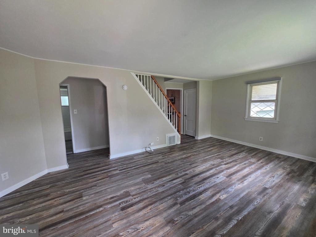 27 Koehler Drive - Photo 4